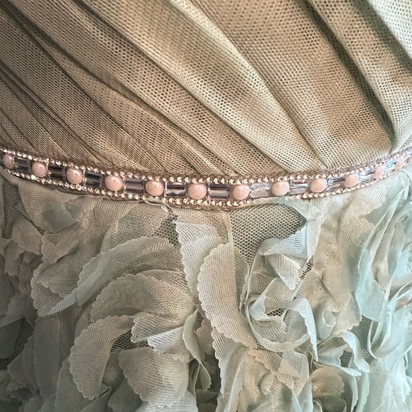 Say Yes to The Dress NWT Mint Green Long Formal Gown Dress.  Size 0 - Picture 3 of 9